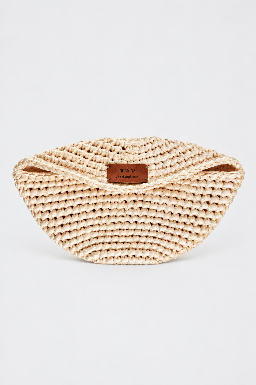 THE SIGNATURE BELT BAG